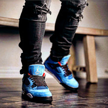 Load image into Gallery viewer, Exclusive "BLOOD SPLATTER" LE Custom Shoelaces - SNEAKERHEADS CLOTHING LINE