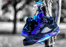 Load image into Gallery viewer, Exclusive GRAPES LE Custom Shoelaces - SNEAKERHEADS CLOTHING LINE
