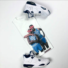 Load image into Gallery viewer, Exclusive &quot;SNEAKERHEAD vs HYPEBEAST (UNC)&quot; LE Shirt - SNEAKERHEADS CLOTHING LINE
