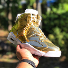 Load image into Gallery viewer, Exclusive &quot;LEATHER&quot; LE Custom Shoelaces (Gold/Silver Lacetips) - SNEAKERHEADS CLOTHING LINE
