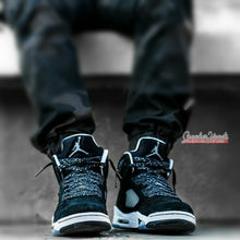 Load image into Gallery viewer, Exclusive &quot;OREO/FEAR PACK&quot; Speckled LE Custom Shoelaces - SNEAKERHEADS CLOTHING LINE
